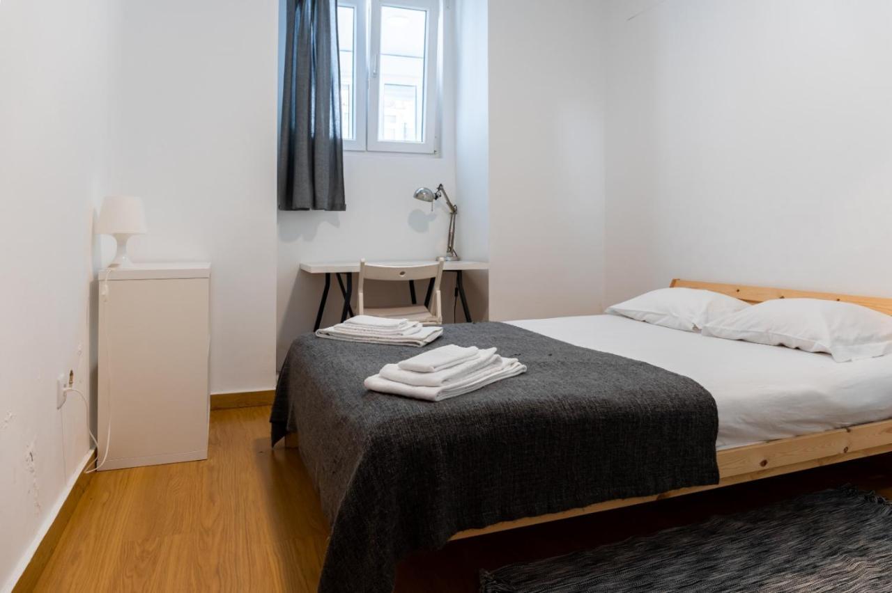 Entrecampos - Family Apartment With Terrace Lisboa Екстериор снимка