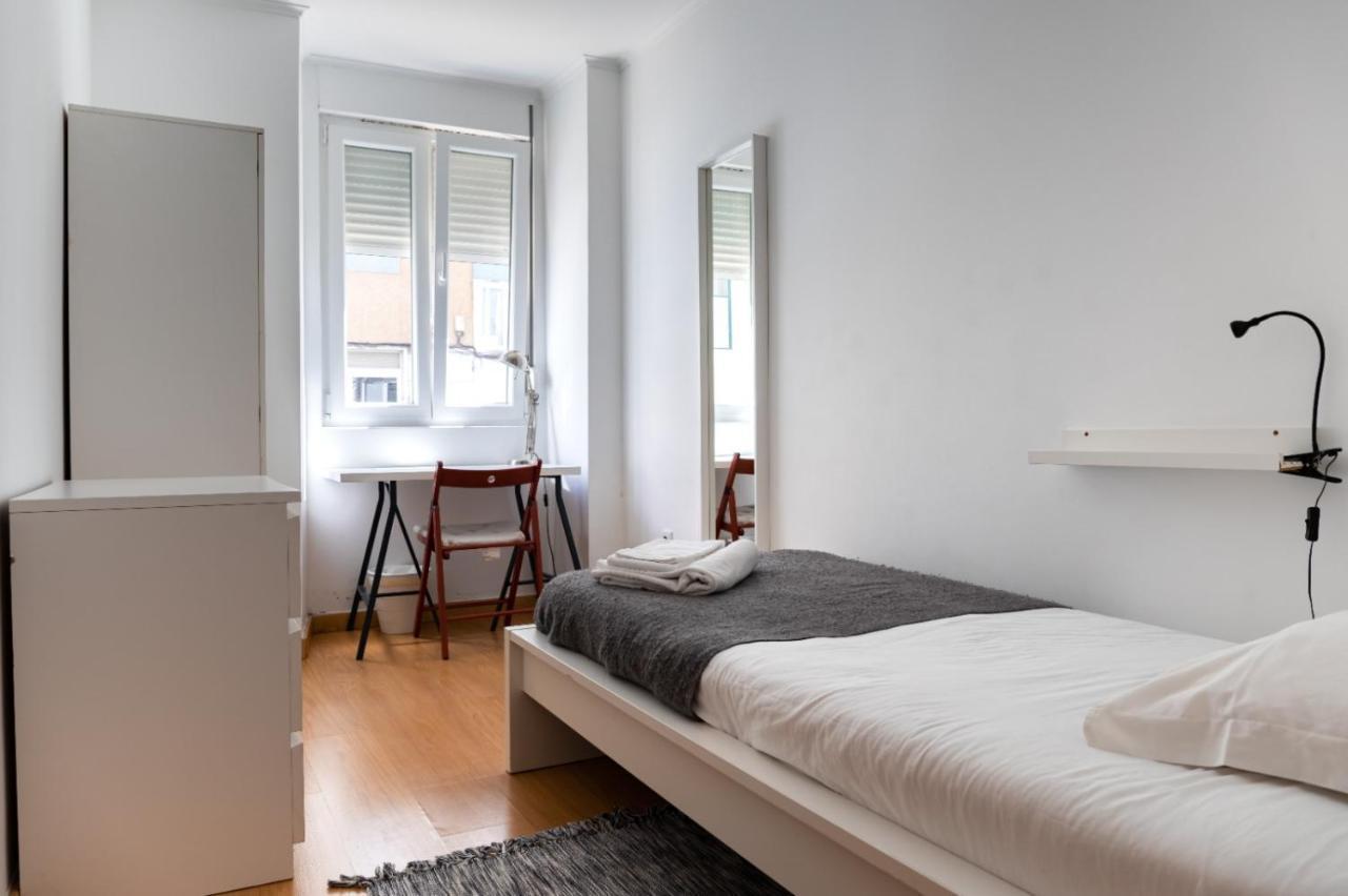 Entrecampos - Family Apartment With Terrace Lisboa Екстериор снимка